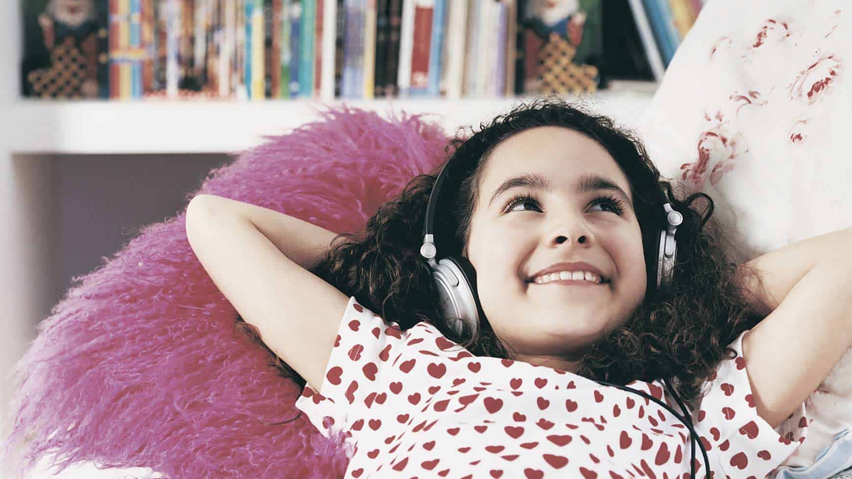 Girl Listening to Every Kid's A Genius: Lesson 1